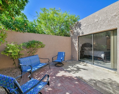 7537 N Via Camello Del Sur -- - Photo Thumbnail 23