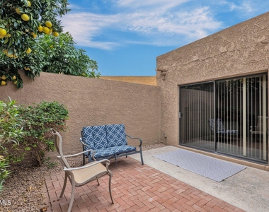 7537 N Via Camello Del Sur -- - Photo Thumbnail 24