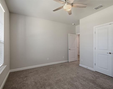 2309 Rooster Lane - Photo Thumbnail 20