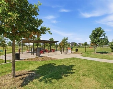 2309 Rooster Lane - Photo Thumbnail 32