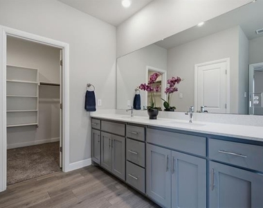 2309 Rooster Lane - Photo Thumbnail 14
