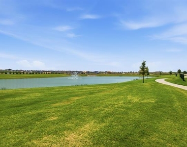 2309 Rooster Lane - Photo Thumbnail 28