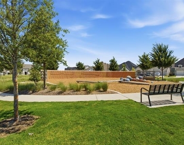 2309 Rooster Lane - Photo Thumbnail 31