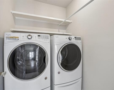 4429 Hyer Street - Photo Thumbnail 9