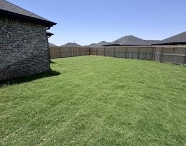 8142 Sawdust Trail - Photo Thumbnail 20