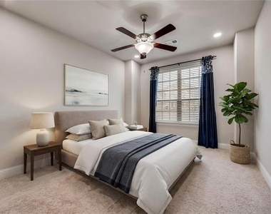 7207 Arches Avenue - Photo Thumbnail 14