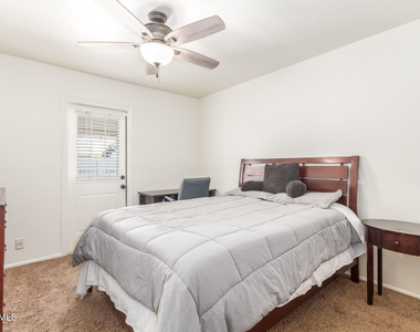 3312 S Ventura Drive - Photo Thumbnail 14