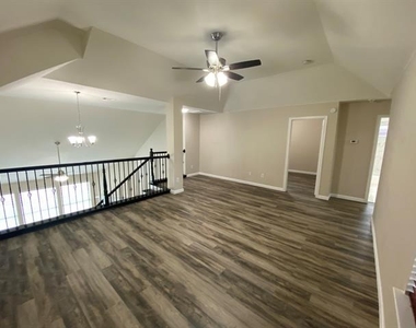 5668 Imperial Meadow Drive - Photo Thumbnail 27