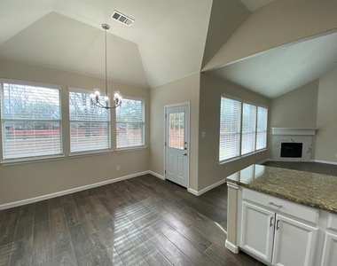 5668 Imperial Meadow Drive - Photo Thumbnail 8