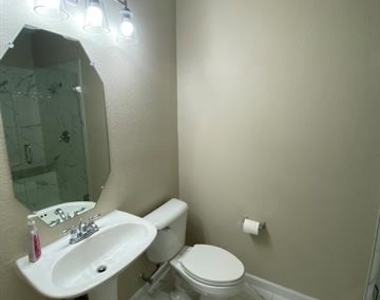 5668 Imperial Meadow Drive - Photo Thumbnail 23