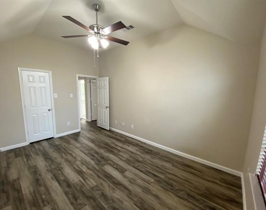 5668 Imperial Meadow Drive - Photo Thumbnail 35