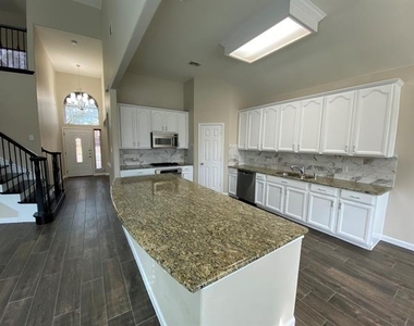 5668 Imperial Meadow Drive - Photo Thumbnail 6