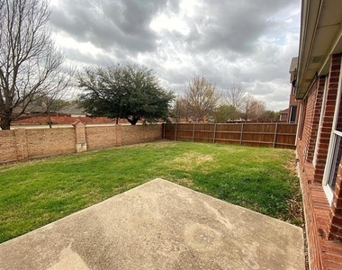 5668 Imperial Meadow Drive - Photo Thumbnail 36