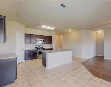 5140 Grayson Ridge Drive - Photo Thumbnail 6