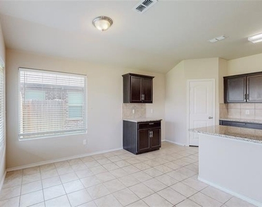 5140 Grayson Ridge Drive - Photo Thumbnail 7