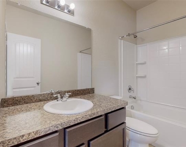 5140 Grayson Ridge Drive - Photo Thumbnail 17