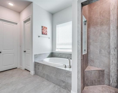 7679 Gypsy Shire Lane - Photo Thumbnail 14