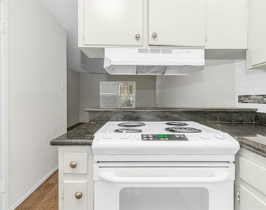 4538 Byers Avenue - Photo Thumbnail 5