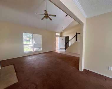304 Trees Drive - Photo Thumbnail 6