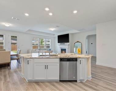 3629 Highland Bayou Drive - Photo Thumbnail 10