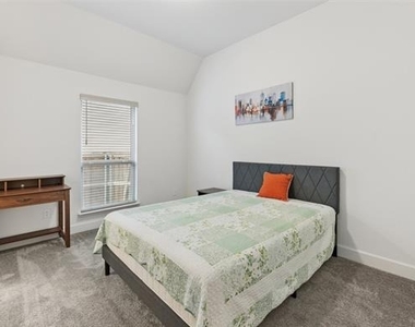 2194 Cloverfern Way - Photo Thumbnail 26