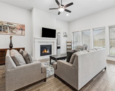 2194 Cloverfern Way - Photo Thumbnail 7