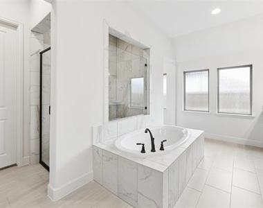 2194 Cloverfern Way - Photo Thumbnail 24