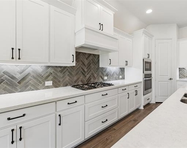 2194 Cloverfern Way - Photo Thumbnail 12