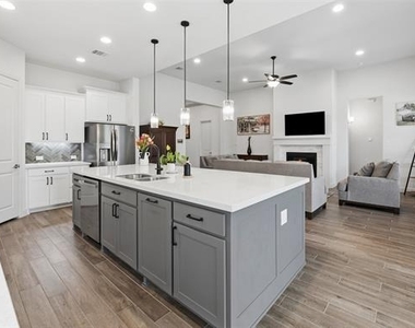 2194 Cloverfern Way - Photo Thumbnail 13