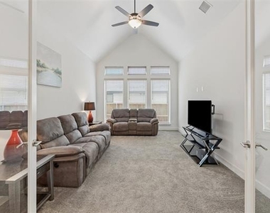 2194 Cloverfern Way - Photo Thumbnail 5