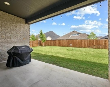 2194 Cloverfern Way - Photo Thumbnail 31
