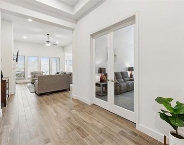 2194 Cloverfern Way - Photo Thumbnail 4