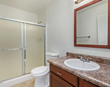 3929 S Pine Street - Photo Thumbnail 12