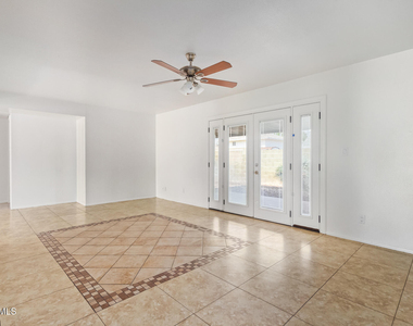 3929 S Pine Street - Photo Thumbnail 9