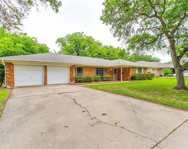4804 Whistler Drive - Photo Thumbnail 38