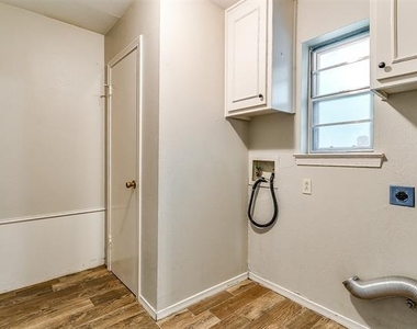 4804 Whistler Drive - Photo Thumbnail 14