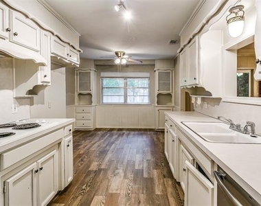 4804 Whistler Drive - Photo Thumbnail 8