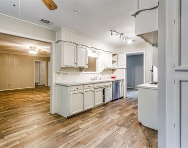 4804 Whistler Drive - Photo Thumbnail 13