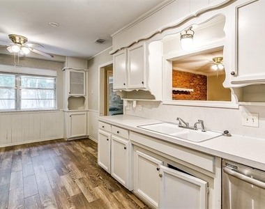 4804 Whistler Drive - Photo Thumbnail 10