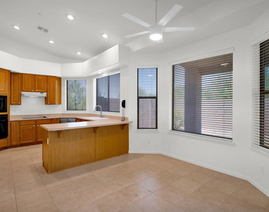 26815 N 79th Street - Photo Thumbnail 17