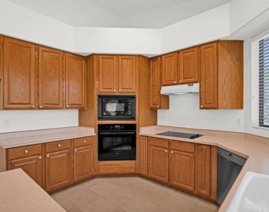26815 N 79th Street - Photo Thumbnail 18