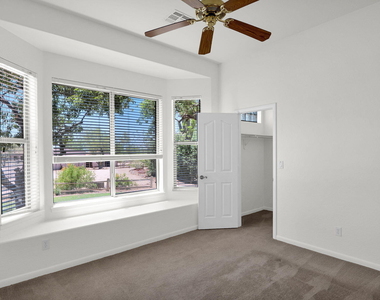 26815 N 79th Street - Photo Thumbnail 16