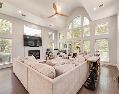 4926 Homer Street - Photo Thumbnail 7