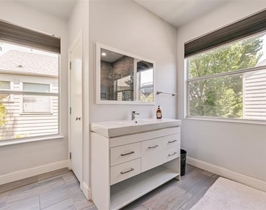 4926 Homer Street - Photo Thumbnail 27