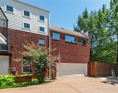 4926 Homer Street - Photo Thumbnail 4