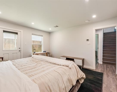 4926 Homer Street - Photo Thumbnail 22