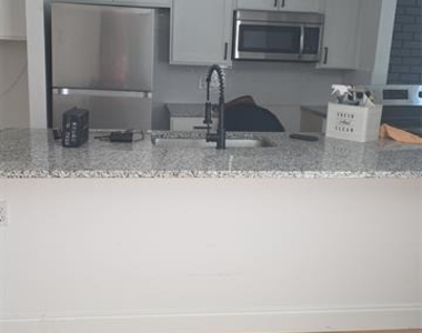 2715 Westgate Drive - Photo Thumbnail 6