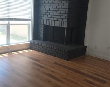 2715 Westgate Drive - Photo Thumbnail 1