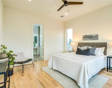 1612 Bennett Avenue - Photo Thumbnail 18