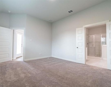 4802 Ellison Drive - Photo Thumbnail 10